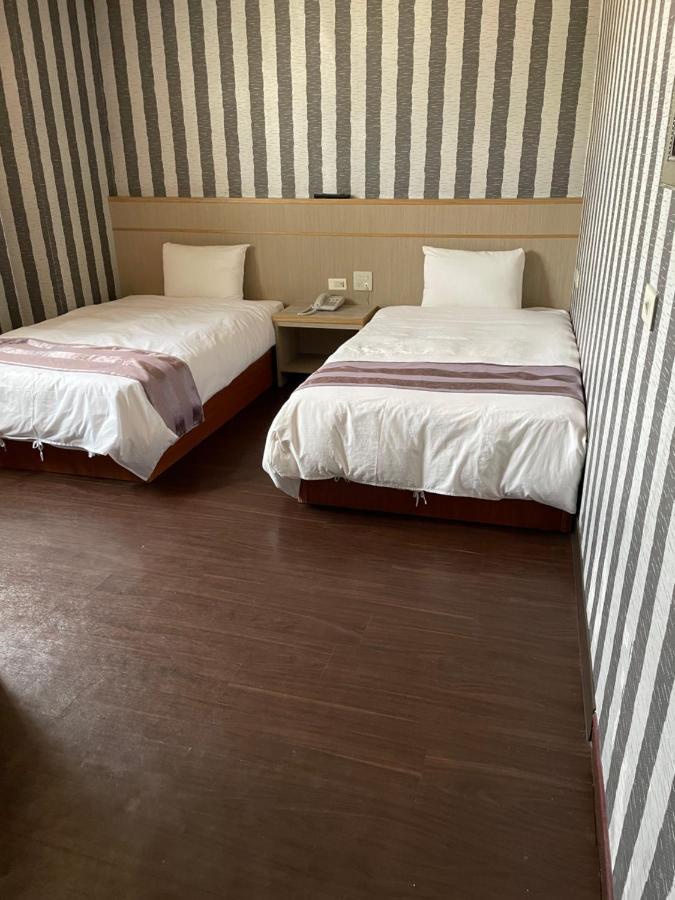 Mei Hua Hotel Kaohsiung Buitenkant foto