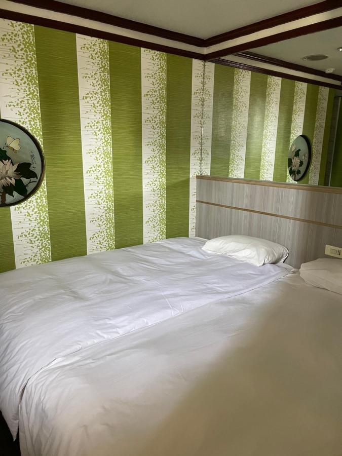 Mei Hua Hotel Kaohsiung Buitenkant foto