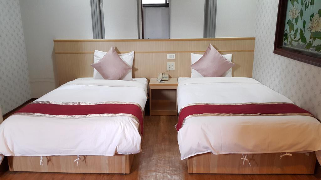 Mei Hua Hotel Kaohsiung Buitenkant foto