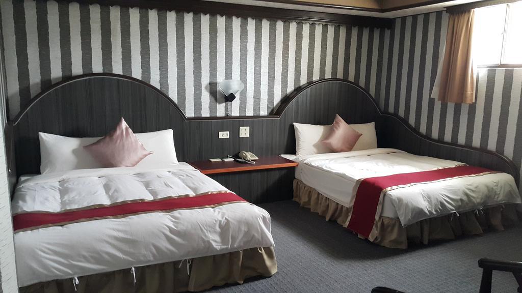 Mei Hua Hotel Kaohsiung Buitenkant foto
