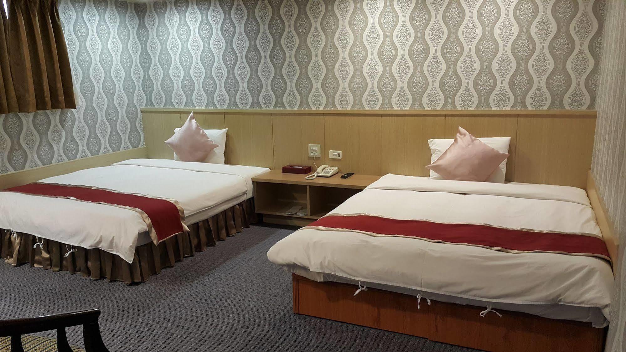 Mei Hua Hotel Kaohsiung Buitenkant foto